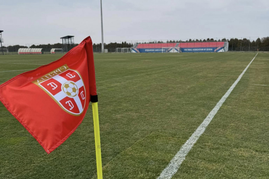 KAO BOSI PO TRNJU: Videste li kako su se srpski timovi proveli protiv braće iz Rusije?