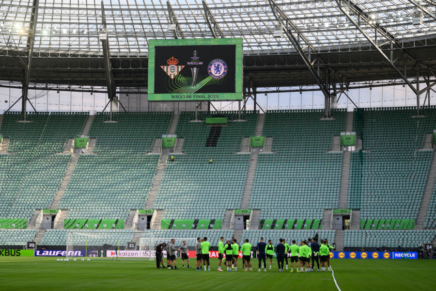 KO JE VUNDERKIND KOGA ŽELI ČELSI? Čudo od deteta na pragu NAJŠOKANTNIJEG transfera u istoriji fudbala! (VIDEO)