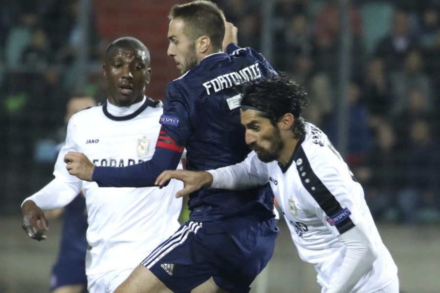 SRBIN KOJI JE IGRAO U PSŽ I ZVEZDI PROZVAO MBAPEA: Nama je skupljao lopte, dobro da je otišao iz kluba!