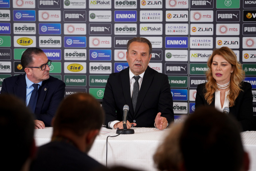 PARTIZANOV PAKAO ZVANI ANDRADE: Crno-beli u problemu do guše!