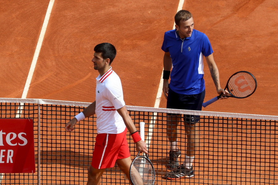 PSIHIČKI JE UNIŠTEN, ISPALIO GA ROĐENI OTAC: Šok na Vimbldonu u prvom kolu, teško da će se od toga oporaviti
