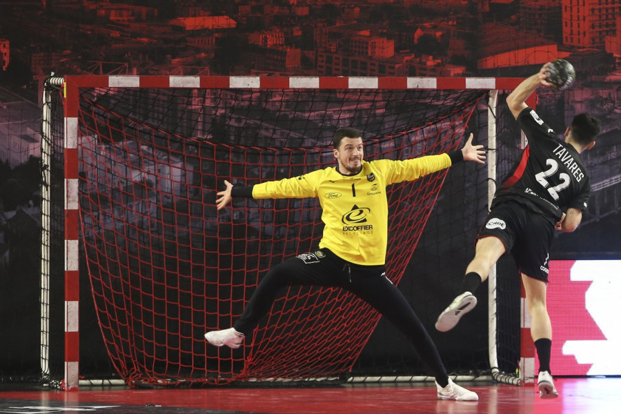 SKANDAL-MAJSTOR: Otkaz mu nije bio dovoljan - hrvatski golman uz Tompsona veliča zločinačku akciju "Oluja"! (VIDEO)