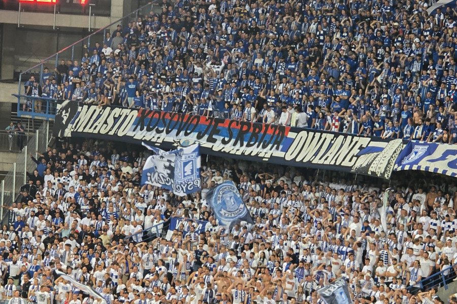 Svaka čast, Poljaci! Navijači Leha: KOSOVO JE SRBIJA! (FOTO)