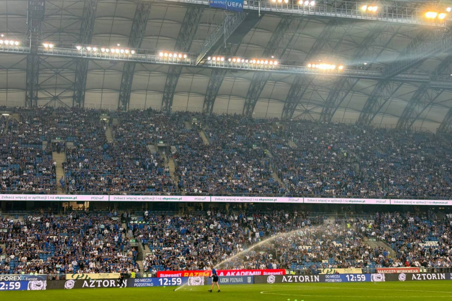 SADA JE SVE JASNO: Evo koliko navijača se trenutno nalazi na utakmici Crvene zvezde protiv Leha!