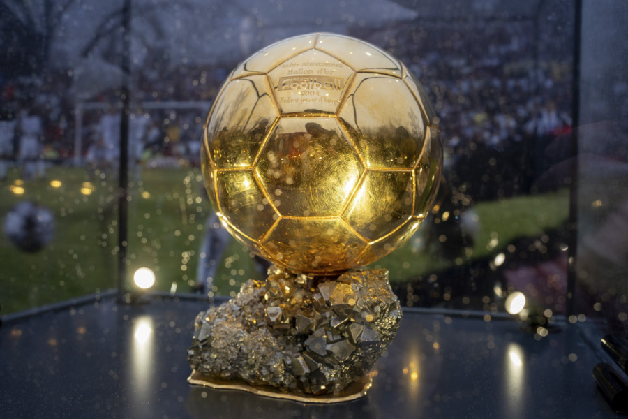 MNOGO SKUPA FOTKA: Trojica balkanskih legendi fudbala na jednom mestu - dodela Zlatne lopte nije mogla da prođe bez njih! (FOTO)