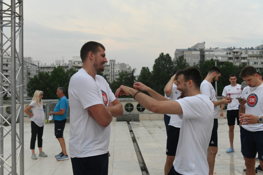 JOKIĆ JE ZEZANJE, KAKVO TELO IMA: Aleksa Avramović urnebesno govorio o lideru "orlova"