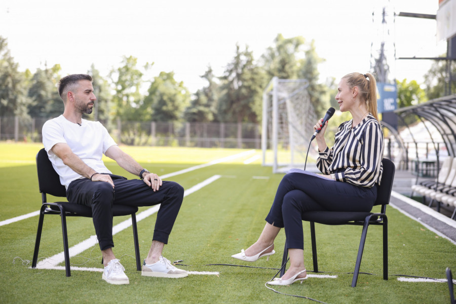 KOKOVIĆ ZVANIČNO PRODUŽIO UGOVOR, PA IZNEO PRVE UTISKE: Presedan u pozitivnom smislu, nastavljamo u istom ritmu! (FOTO,VIDEO)