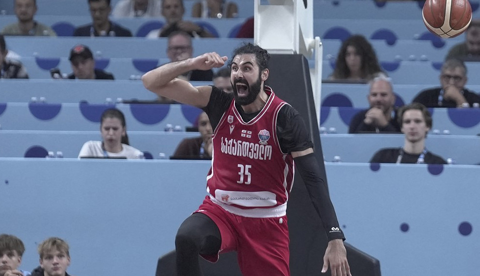 GOGA BITADZE PRAVIO HAOS NAKON ISKLJUČENJA: Bivši MVP AdmiralBet ABA lige pesnicama iskazao nezadovoljstvo! (VIDEO)