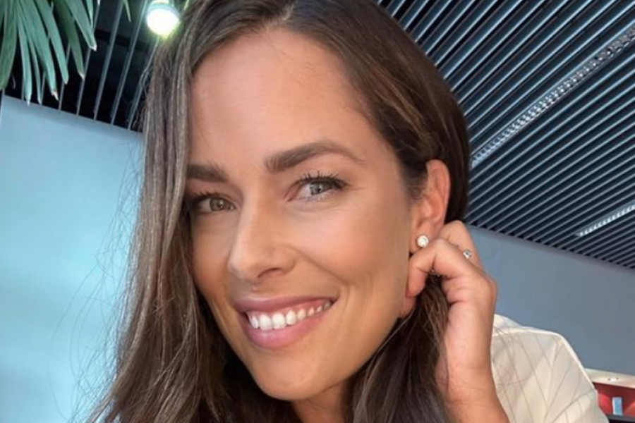 ANA IVANOVIĆ I MISTERIOZNI SUSRET U LONDONU: Srpkinja šetala gradom - nije verovala na koga je naletela!