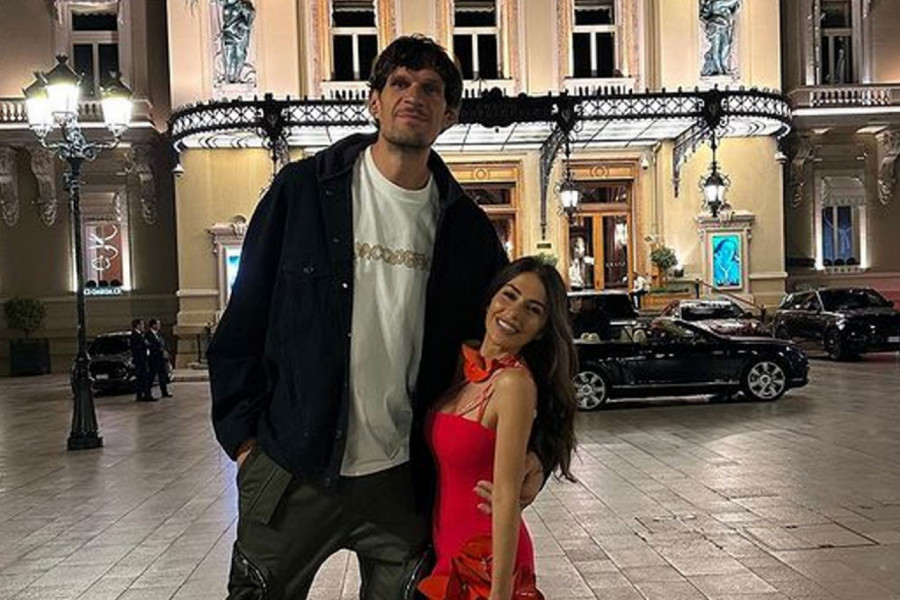 SKINUO SE BOBAN MARJANOVIĆ, OSTALI SMO U ŠOKU: Pogledajte šta ispod odeće krije srpski gorostas! (FOTO)