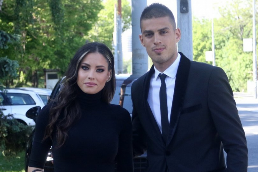 SKINUO SE VUJADIN SAVIĆ, A SVI GLEDAJU SAMO U JEDNO: Fotka s bazena koju će dame posebno umeti da cene! (FOTO)