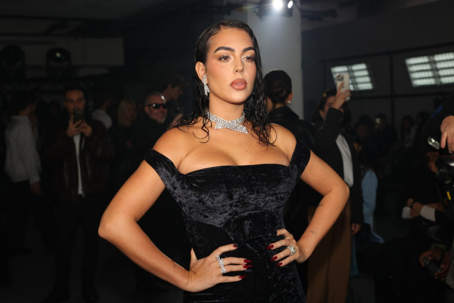 GEORGINA ZALUDELA NAVIJAČE NA SVETSKOM PRVENSTVU: Evo šta Ronaldova verenica radi pred meč sa Hrvatima!( FOTO, VIDEO)