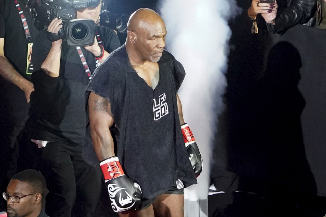 SPREMA SE SPEKTAKL U AFRICI: Slavni Majkl Tajson ponovo ulazi u ring (FOTO)