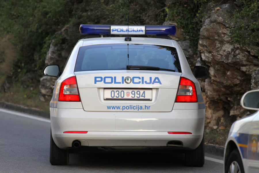 ZVEZDA POKRADENA U ZAGREBU! Skandal u Hrvatskoj, lopovi im nisu ostavili ni pasoše