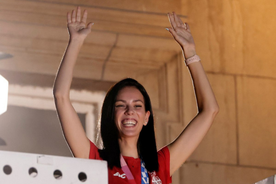 SPORTISSIMO INTERVJU: "BILA SAM STIDLJIVA KAO DEVOJČICA, TATA MI JE BIO NAJVEĆI KRITIČAR": Tijana Bogdanović NIKAD ISKRENIJA o porodici, uspesima i planovima za budućnost! (VIDEO)
