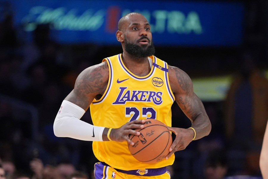 LEBRON NOĆAS GLEDAO NBA, PA SE DIVIO MAGIJI: "Gde su jadnici koji kažu da je precenjen?"