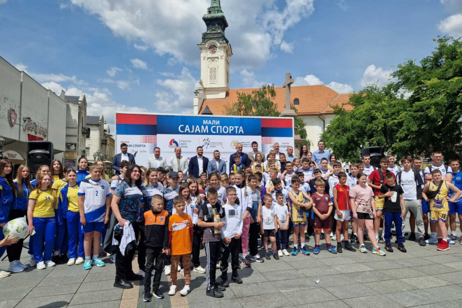 ODRŽAN MALI SAJAM SPORTA: Prelepe slike stižu iz centra Sombora (FOTO)