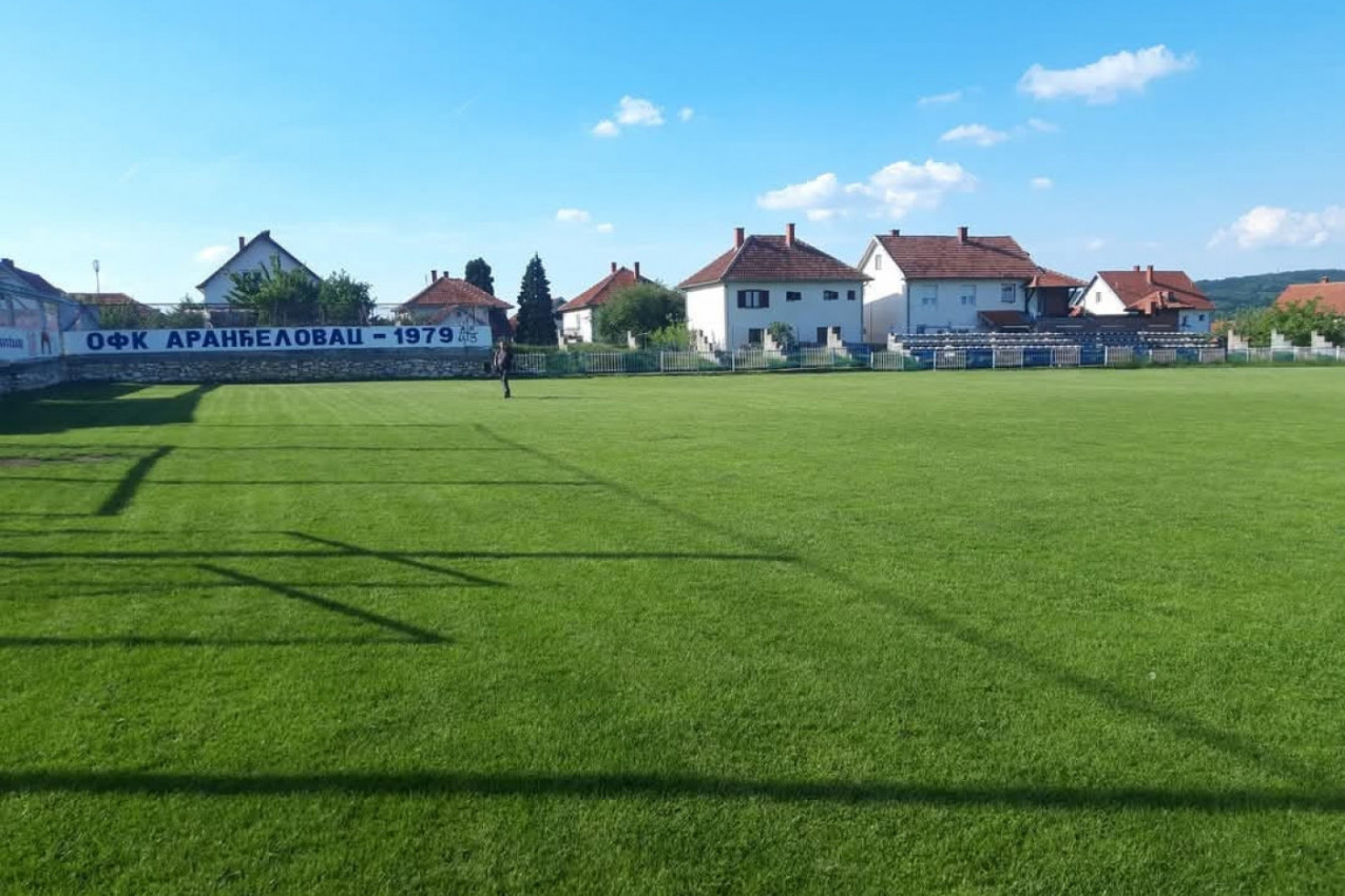 CEO ARANĐELOVAC SLAVI POBEDU DOMAĆINA: Brđani uknjižili tri boda i gradskom rivalu omogućili da zimuje na tronu