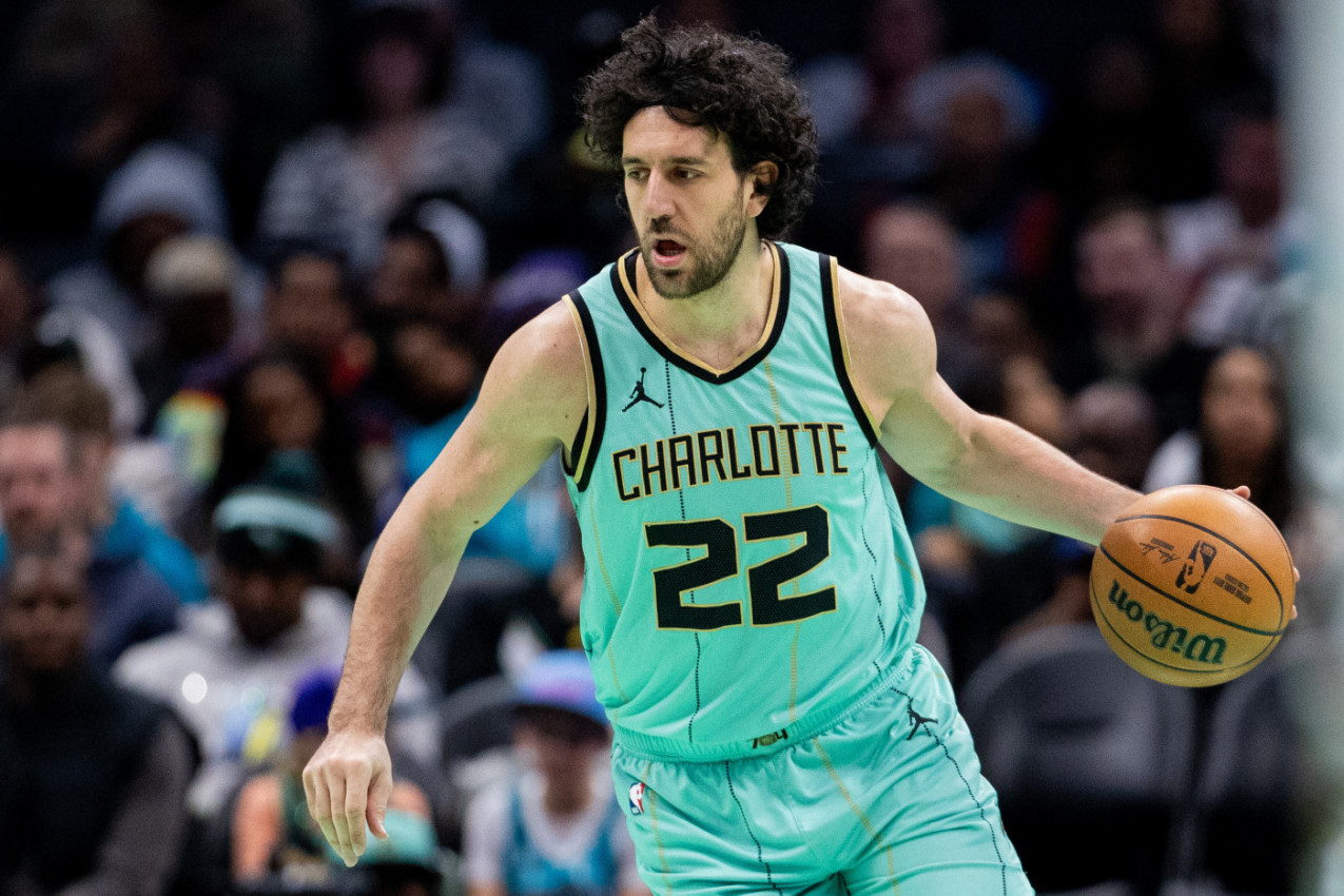 BOMBA NA MALOM KALEMEGDANU: Vasilije Micić se vraća u Zvezdu? Jedan detalj ODUŠEVIĆE DELIJE! BOMBA NA MALOM KALEMEGDANU: Vasilije Micić se vraća u Zvezdu? Jedan detalj ODUŠEVIĆE DELIJE!