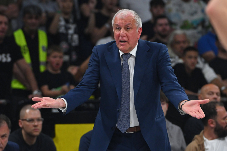ŽELJKO OBRADOVIĆ BESAN KAO RIS! Trener Partizana urlao na tajmautu na igrače