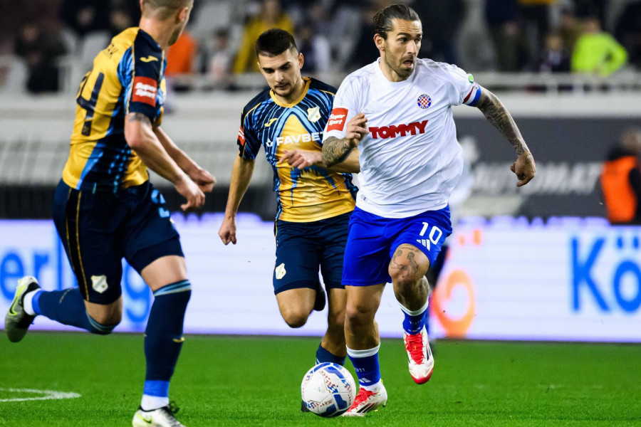 LUDNICA U HRVATSKOJ: Rijeka, za sada, ostala bez titule, Dinamo i Hajduk su i dalje živi