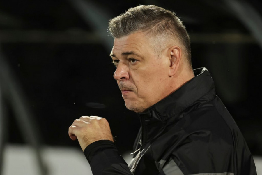 NAVIJAČI BORCA NE ŽELE MILOŠEVIĆA NA KLUPI! Osvanula BRUTALNA poruka za legendu Partizana (FOTO)