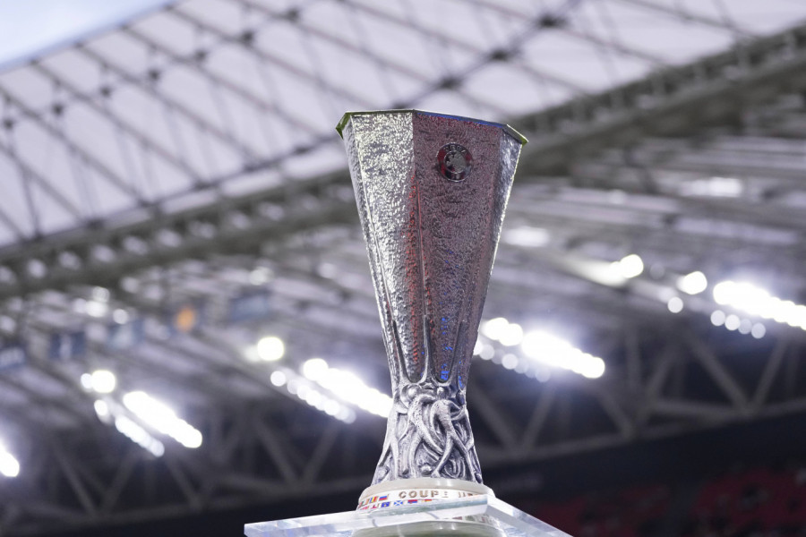 UŽIVO (SASTAVI) TOTENHEM - MANČESTER JUNAJTED: Finale Lige Evrope samo što nije počelo!