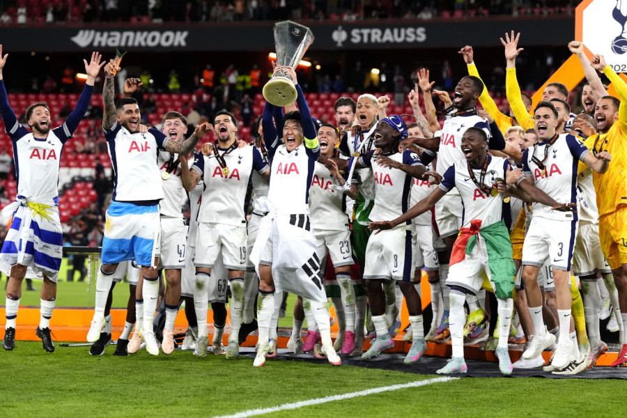 UEFA OSRAMOTILA TOTENHEM: Čeferin ostao bez medalja, kapiten Totenhema slavio BEZ ZLATA! (VIDEO)
