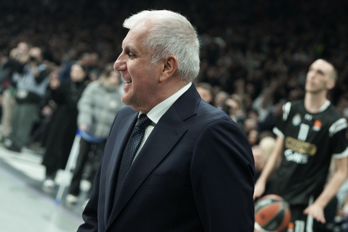 Željko Obradović - cela Arena mu skandira