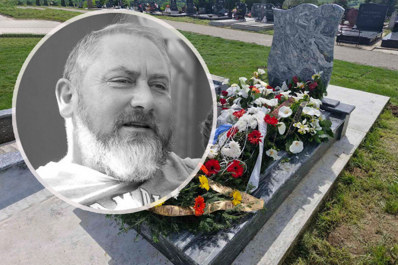 JEDAN DETALJ S GROBA DAMIRA DOKIĆA ZALEDIĆE VAM KRV U ŽILAMA: Sad je jasno da li je Jelena bila da ga poseti! (FOTO) JEDAN DETALJ S GROBA DAMIRA DOKIĆA ZALEDIĆE VAM KRV U ŽILAMA: Sad je jasno da li je Jelena bila da ga poseti! (FOTO)