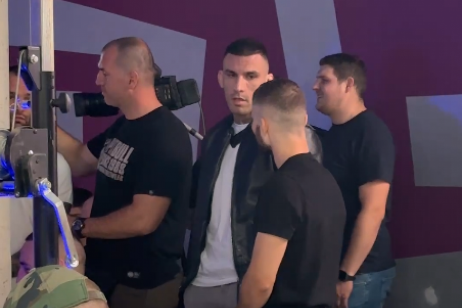 POTPUNI HAOS NA PRES-KONFERENCIJI FNC: Ne zna se ko koga napada - jedva izbegnuta opšta šorka! (VIDEO)