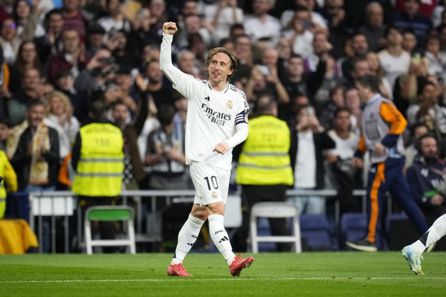 MODRIĆ ŽELEO DA OSTANE U MADRIDU, ALI... Otkriveni svi detalji, kraljevski klub ipak nije postupio KRALJEVSKI!