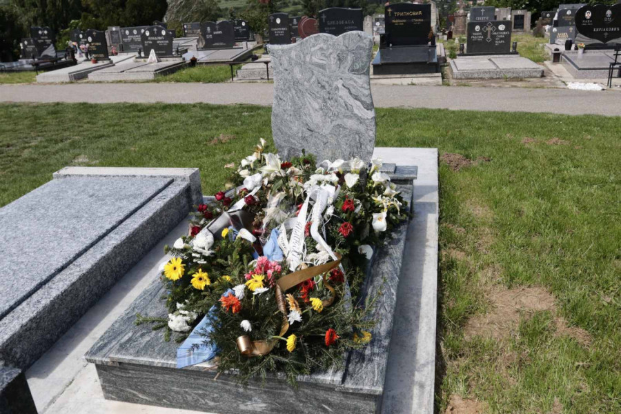 Sahrana i grob Damira Dokića