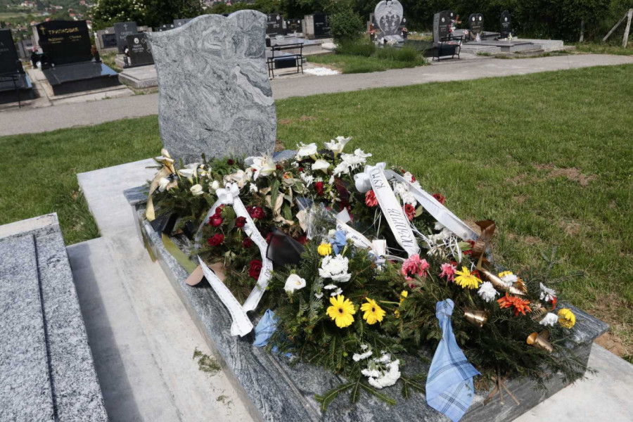 Sahrana i grob Damira Dokića