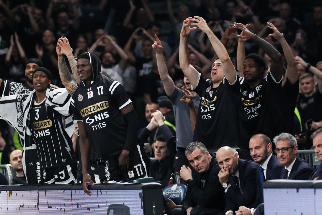 NEMA OPUŠTANJA ZA CRNO-BELE: Ovo su kvote za večerašnji meč protiv Dubaija - PARTIZAN FAVORIT, ALI...