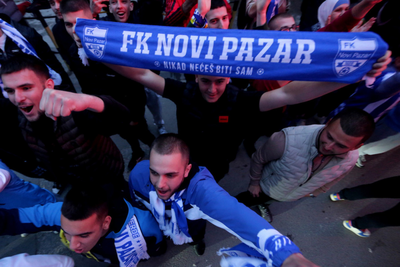 SRAMNO SAOPŠTENJE EKSTREMA: Navijači Pazara teraju trenera zbog genarala Pavkovića