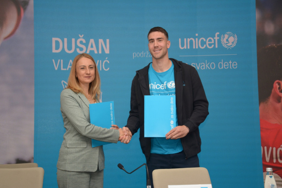 Dušan Vlahović, UNICEF