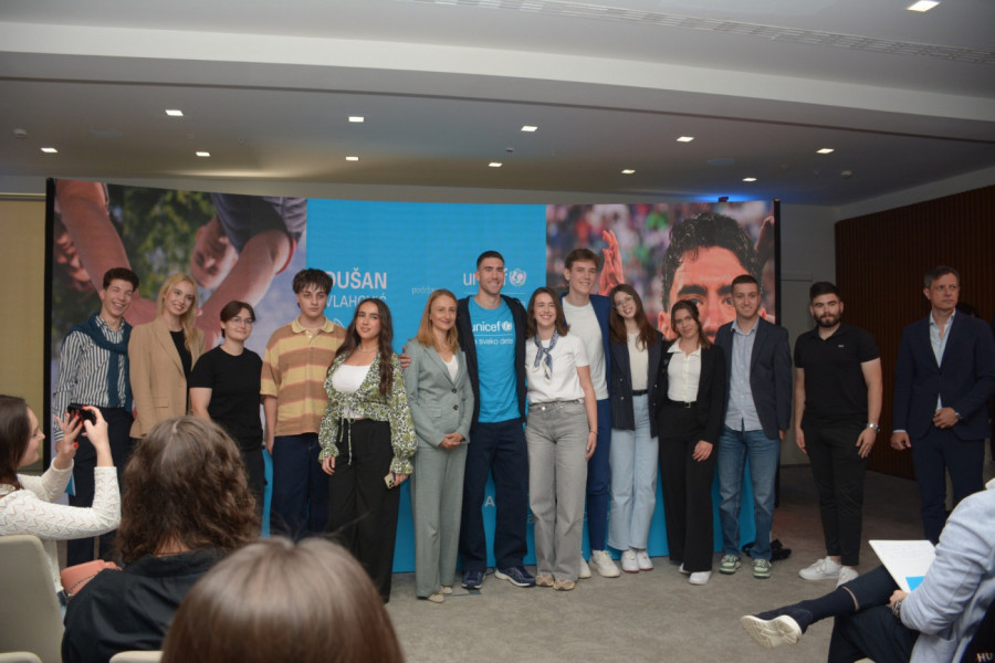 Dušan Vlahović, UNICEF