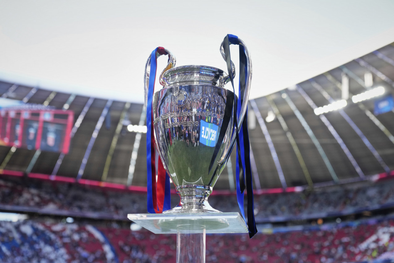 ZAVRŠEN ŽREB ZA LIGU ŠAMPIONA: Paklen žreb za Real Madrid, Zvezdin dželat nije mogao bolje da prođe! ZAVRŠEN ŽREB ZA LIGU ŠAMPIONA: Paklen žreb za Real Madrid, Zvezdin dželat nije mogao bolje da prođe!