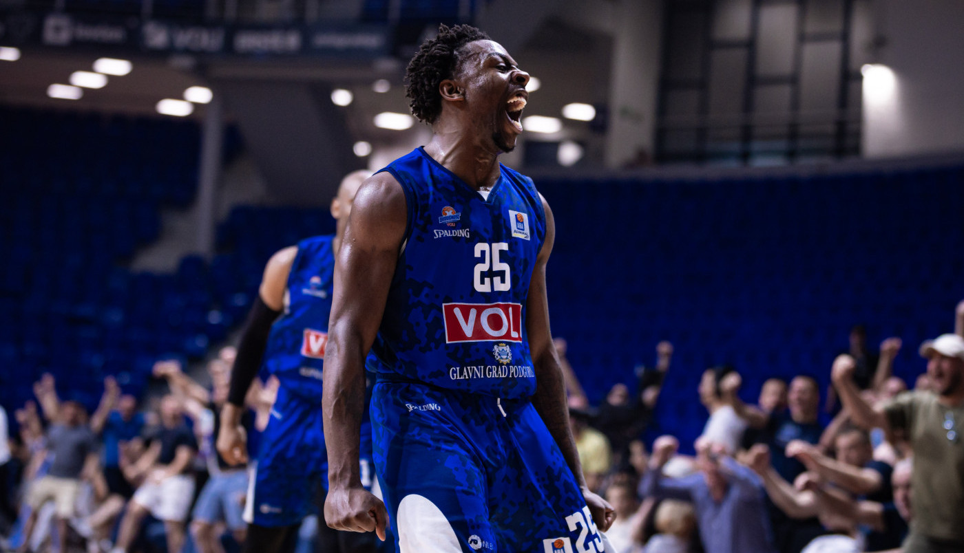 KAKO LI ĆE REAGOVATI CRNO-BELI? Mekinli Rajt se ovom fotografijom obratio navijačima Partizana! KAKO LI ĆE REAGOVATI CRNO-BELI? Mekinli Rajt se ovom fotografijom obratio navijačima Partizana!