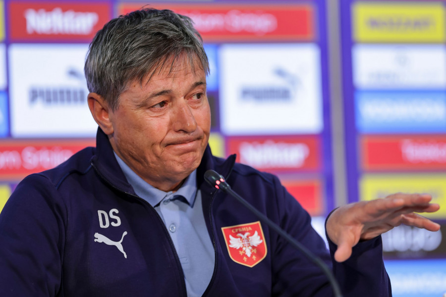 (UŽIVO) SELEKTOR PIKSI SE OBRAĆA PRED ALBANIJU! Svi čekamo šta će Stojković da kaže!