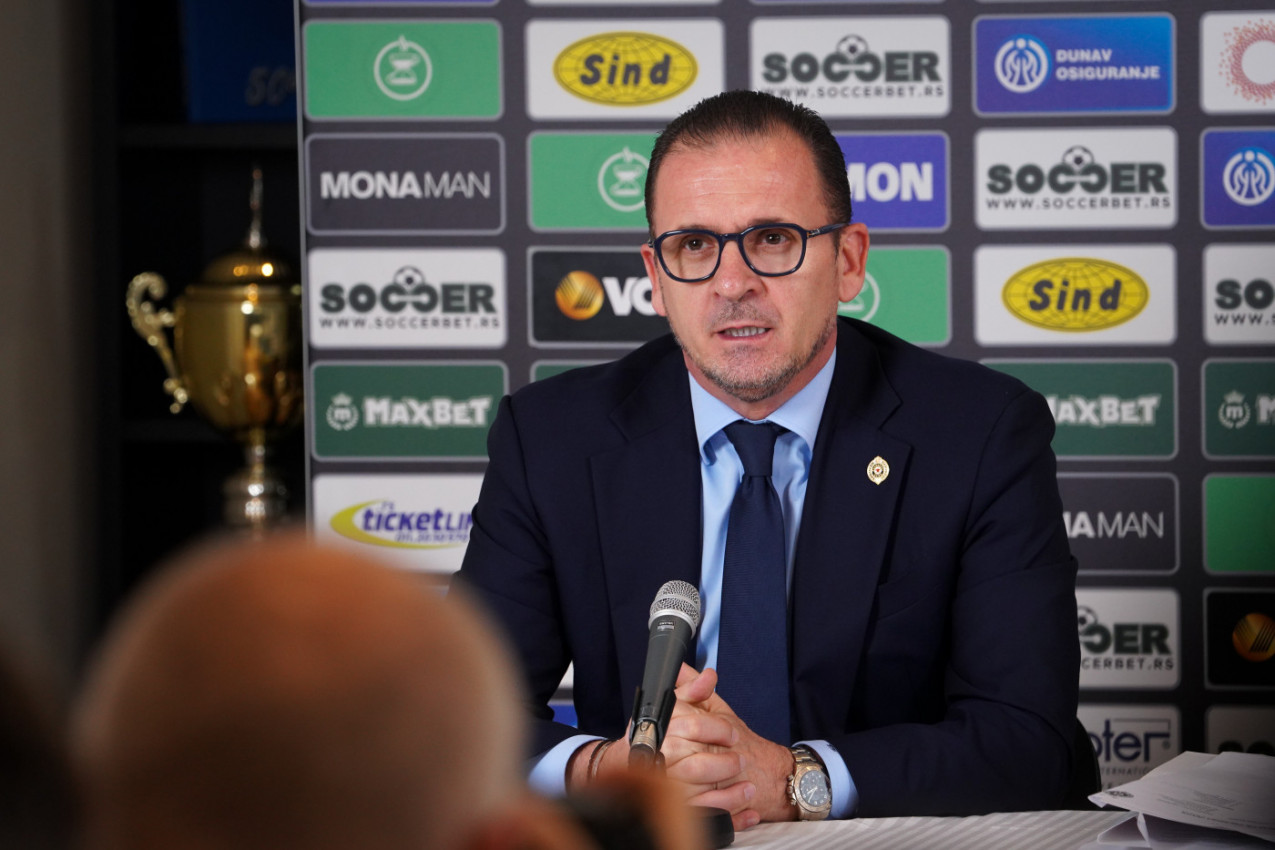 TEKTONSKI POTRES U HUMSKOJ: Mijatović pronašao napadača u svom nekadašnjem klubu! (VIDEO) TEKTONSKI POTRES U HUMSKOJ: Mijatović pronašao napadača u svom nekadašnjem klubu! (VIDEO)