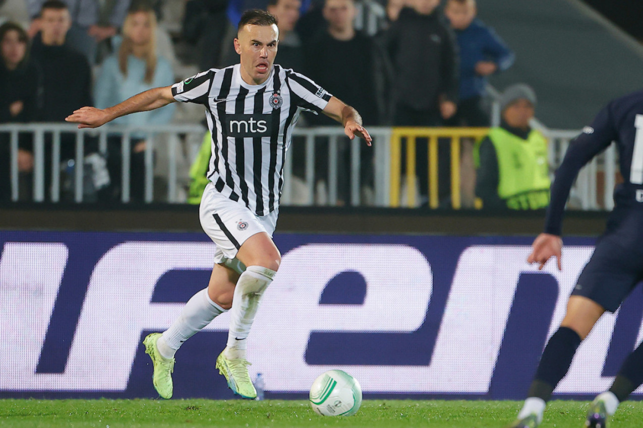 SPORTISSIMO SAZNAJE - PARTIZAN DONEO ODLUKU OKO NATHOVOG UGOVORA: Izraelcu se ovo baš neće svideti! SPORTISSIMO SAZNAJE - PARTIZAN DONEO ODLUKU OKO NATHOVOG UGOVORA: Izraelcu se ovo baš neće svideti!