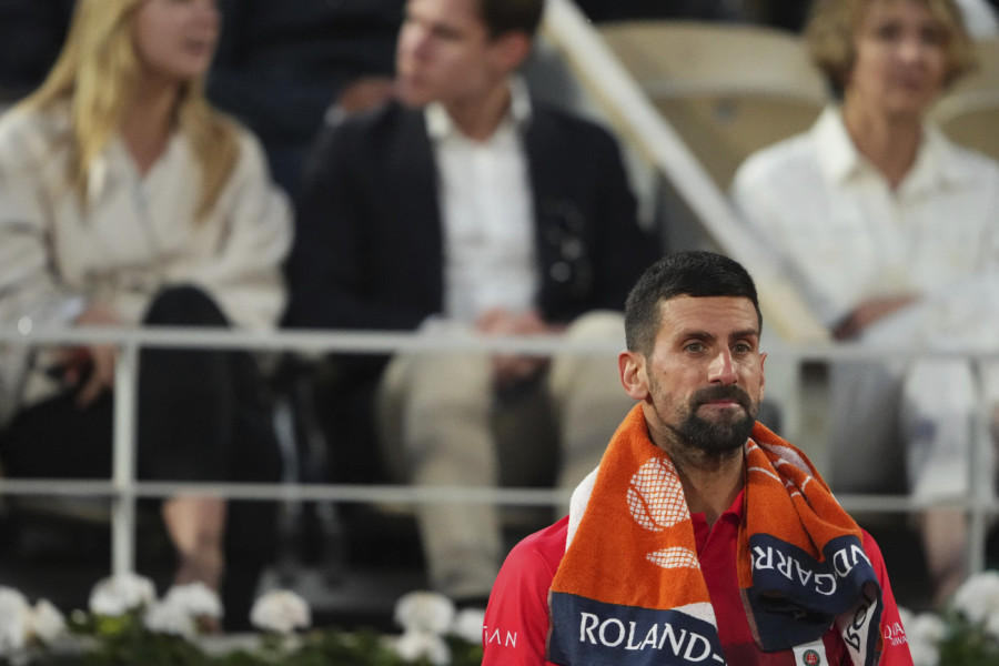 PUBLIKA U TRANSU, ALI NE I NOVAK! Pogledajte Đokovićevu reakciju nakon osvojenog seta (VIDEO)
