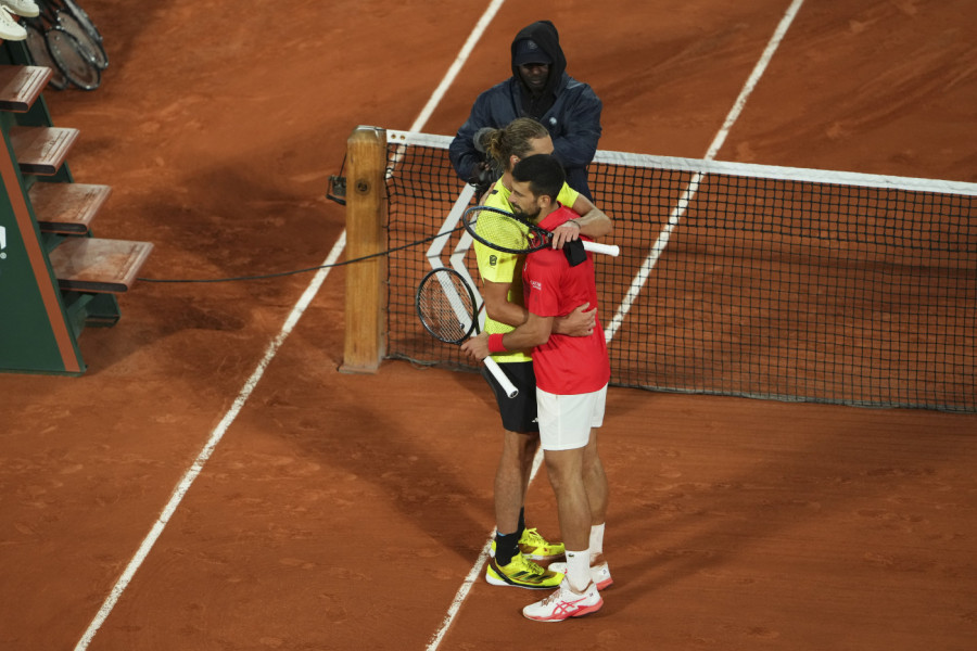 "SREĆAN SAM I JA SA SVOJIM BANKOVNIM RAČUNOM" Zverev iskreno nakon pobede, pomenuo i Đokovića!