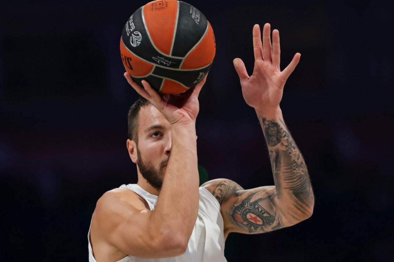 BOMBA JESTE, ALI NE U HUMSKOJ: Žofri Lovernj ima novi klub - direktan protivnik Partizana! BOMBA JESTE, ALI NE U HUMSKOJ: Žofri Lovernj ima novi klub - direktan protivnik Partizana!