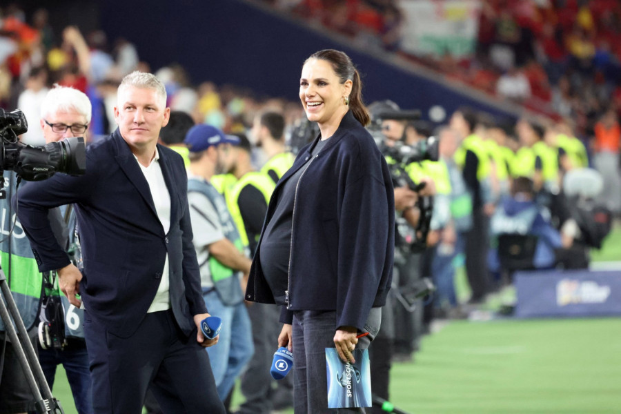 PRELEPA VODITELJKA PONOVO UZ BASTIJANA! Govorili su da ga je ona razvela od Ane, a SADA POSLALA U JAVNOST OVU PORUKU (FOTO)