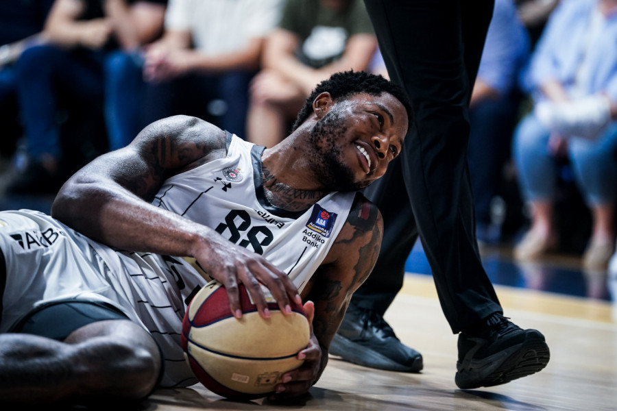 SEĆATE LI SE NOVAKOVOG BRUTALNOG ODGOVORA BRITANCIMA?! Sada ga je iskoristio Partizan nakon spektakularne pobede!