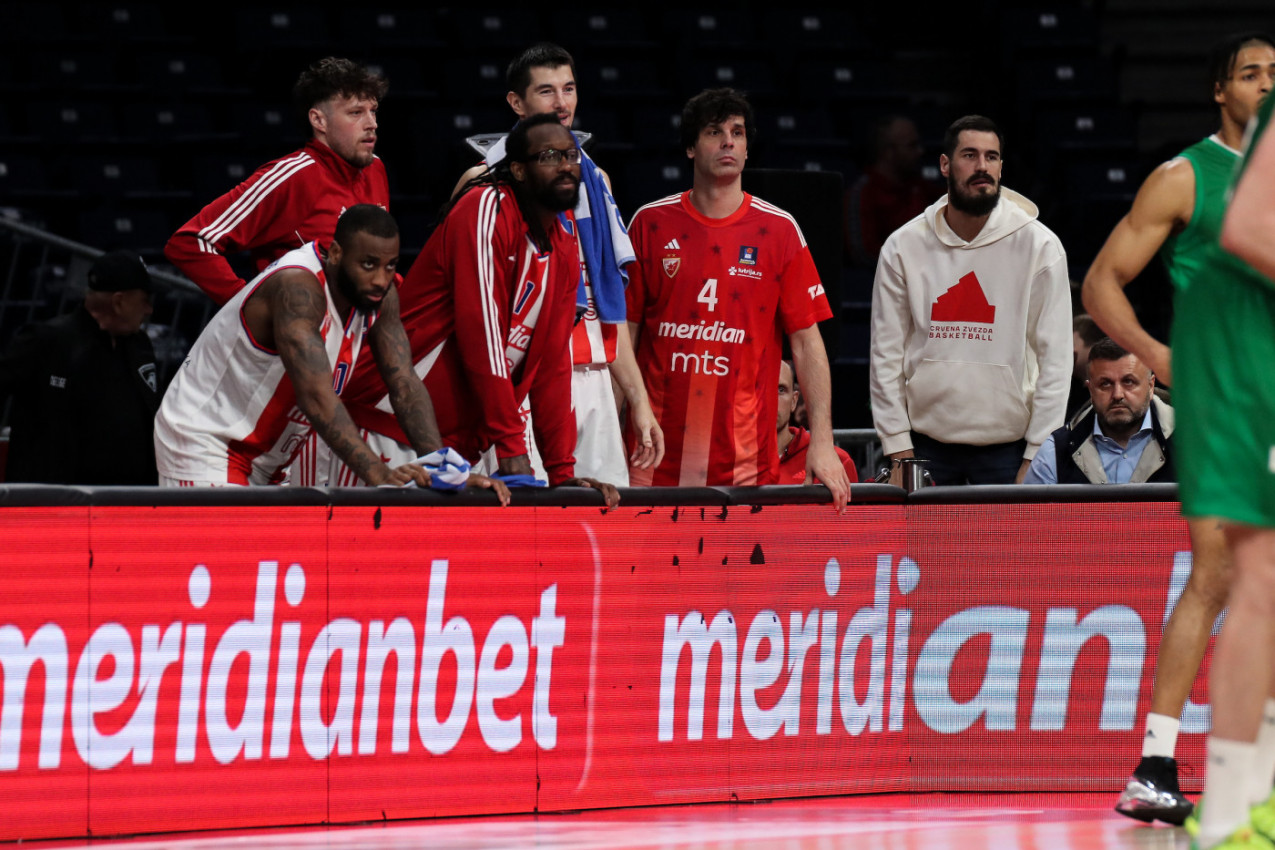 SUSPENDOVAN JOŠ JEDAN IGRAČ ZVEZDE MERIDIANBET! Miljenik delija nadrljao zbog neprimerenog obraćanja arbitru!