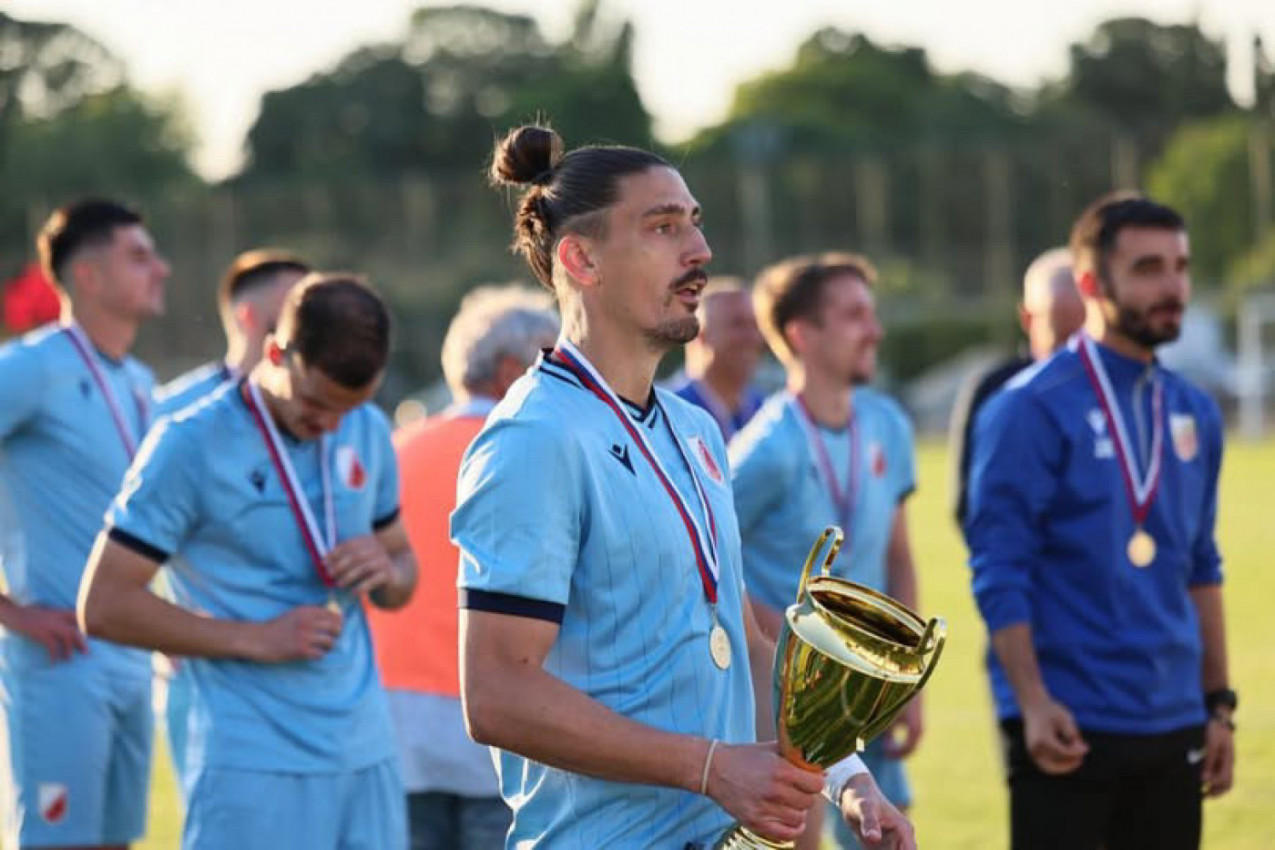 KAPITEN BUDUĆNOSTI NESTRPLJIVO IŠČEKUJE DUEL SA CRVENOM ZVEZDOM: Spremni smo za sportski  spektakl u Dobanovcima!